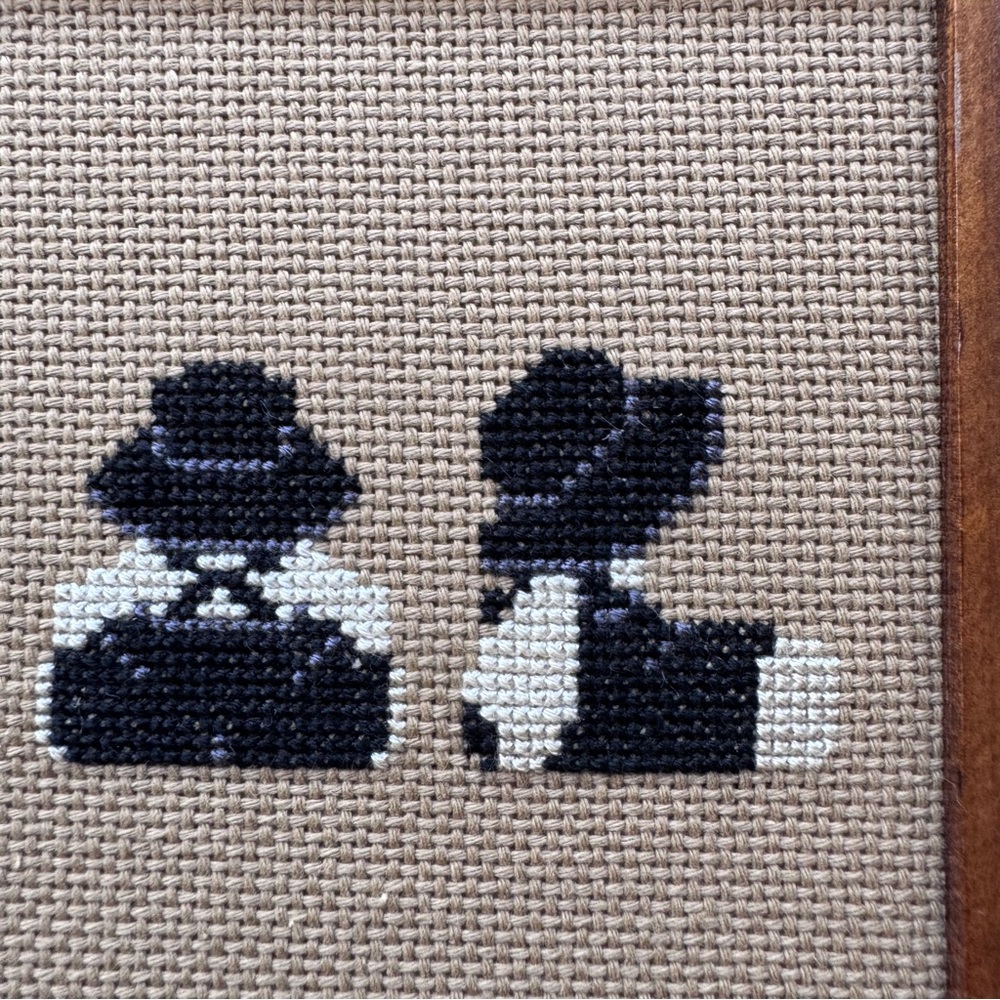 Vintage Framed, Handmade Cross-Stitch Piece - Amish children. - Picture 4 of 7
